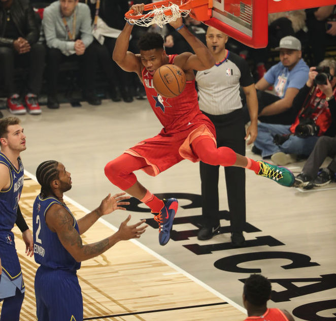 九游体育官网入口-广州队训练开放日；关键时刻临场应变引欢呼；全明星赛在即；赛程密集仍需轮换的简单介绍